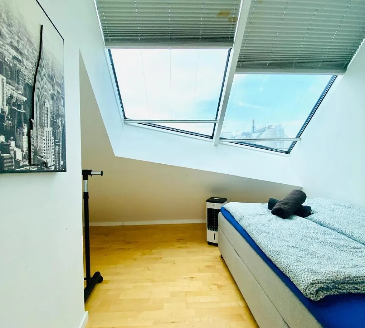 Comfy Central 4-Bedroom Shared Apartment With Two Levels Vienna