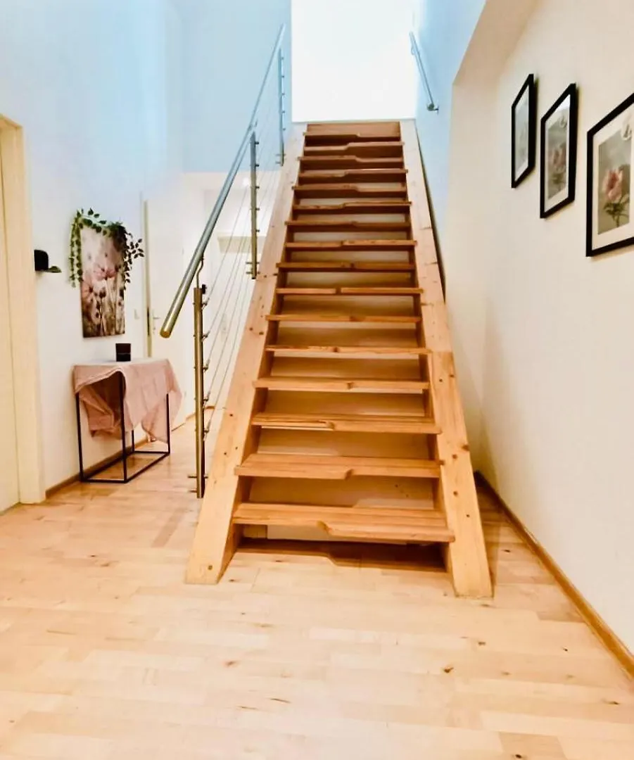 Comfy Central 4-Bedroom Shared Apartment With Two Levels Vienna Austria